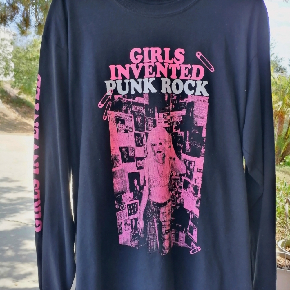 Atleeeey Merch. Punk Girls Longsleeve Sweatshirt.